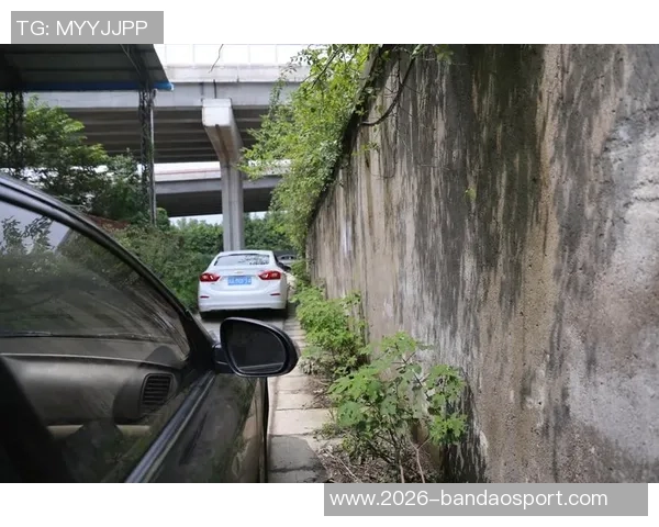 库尼亚周薪18万却因大G挡风玻璃裂缝考虑换车的背后故事 库尼亚周薪18万却因大G挡风玻璃裂缝考虑换车的背后故事