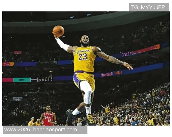 詹姆斯四十岁仍如巨婴湖人未续约他频频装病引发热议